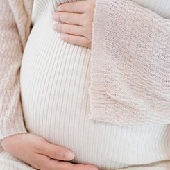 与此同时，他还📙在将旗下的🍉汽车制造商特斯😺拉重塑为一家专🦍供卵助孕机构